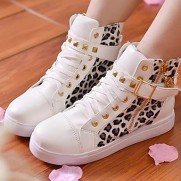 Women's Shoes Patent Leather Leopard Flat Heel Round Toe Rivet Fashion Sneakers Casual Black/White